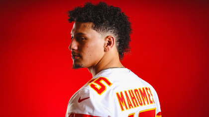 Talking about the most recent viral Dylan Raiola connection Patrick Mahomes…